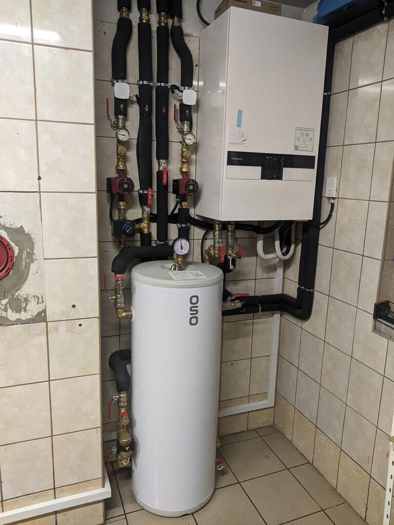 PXL_20240206_195651926